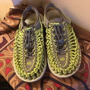 EEUC KEEN UNIQUE SIZE 8.5B/EU39 Sweet, VGUC